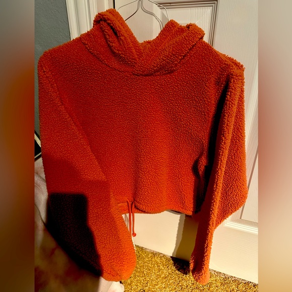 Cozy Orange Women's Sherpa type cropped hoodie by Wild Fable med hoodie - Picture 4 of 4